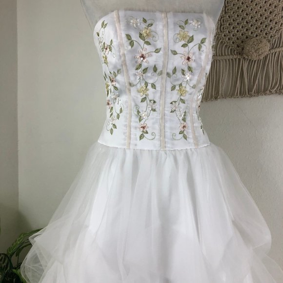 NWT 90s y2k vintage Lorelai strapless fairytale wedding gown pastel embroidered - Picture 5 of 9